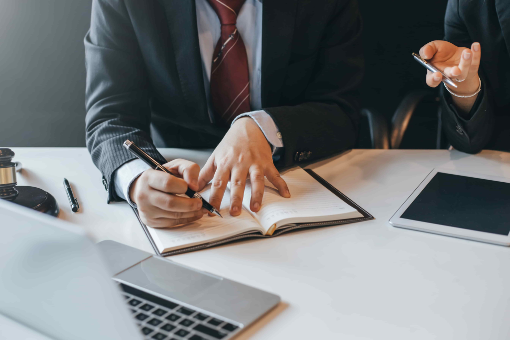 Step-by-Step Guide: Working with a Car Accident Attorney ...